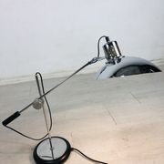 Grande lampe chromée