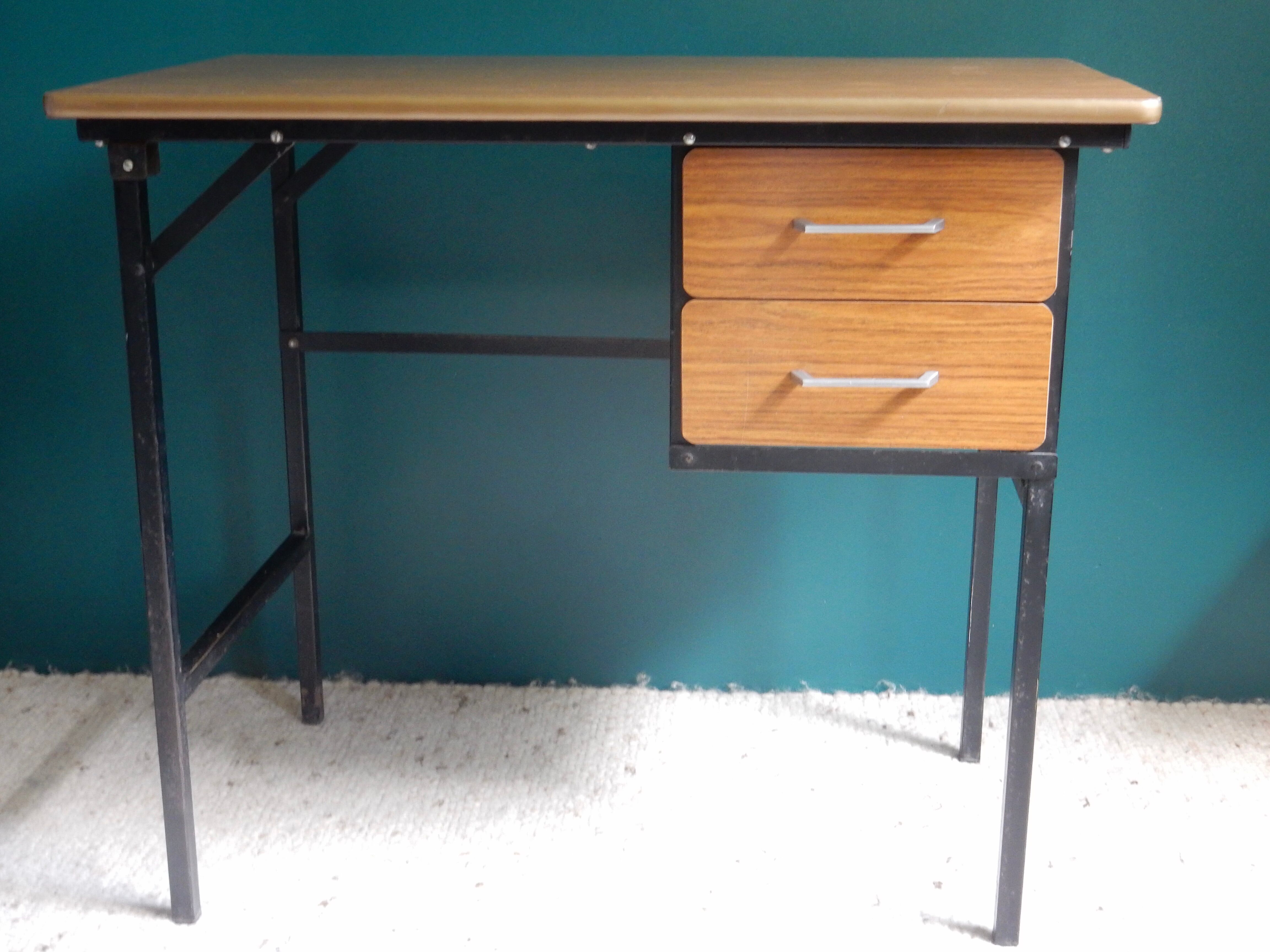 Office child formica brown