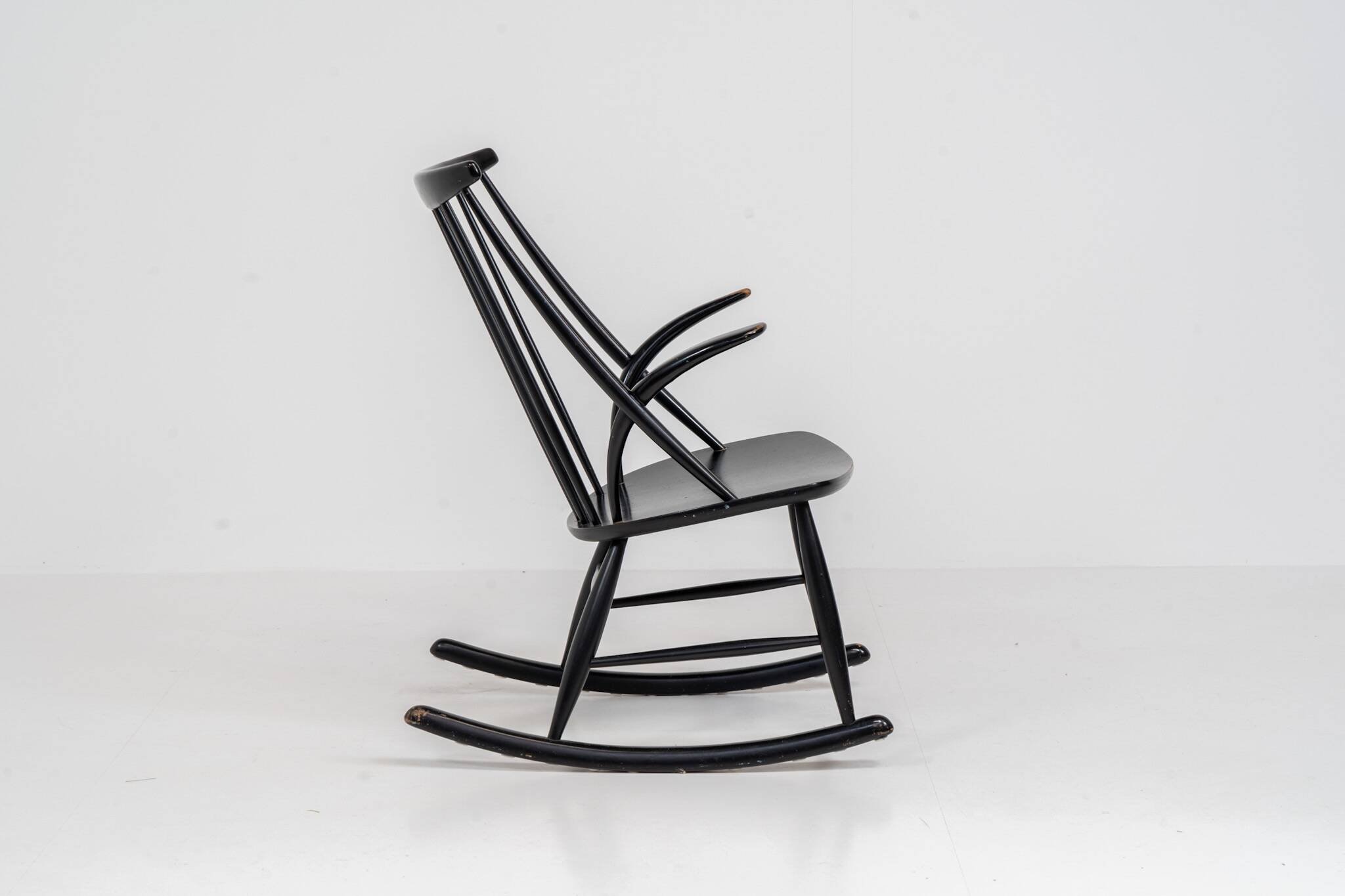 Fauteuil à bascule "IW3" par Illum Wikkelsø