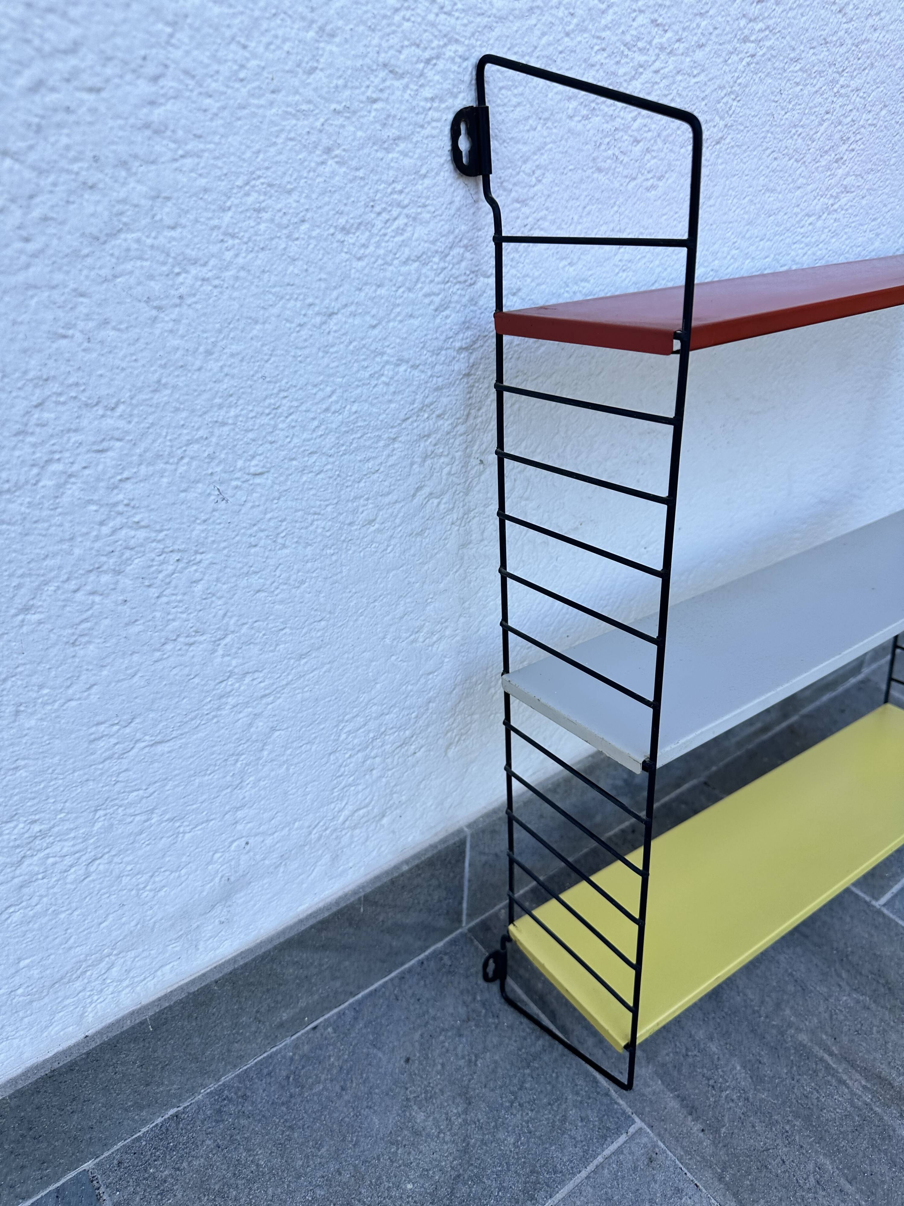 Tomado metal shelf