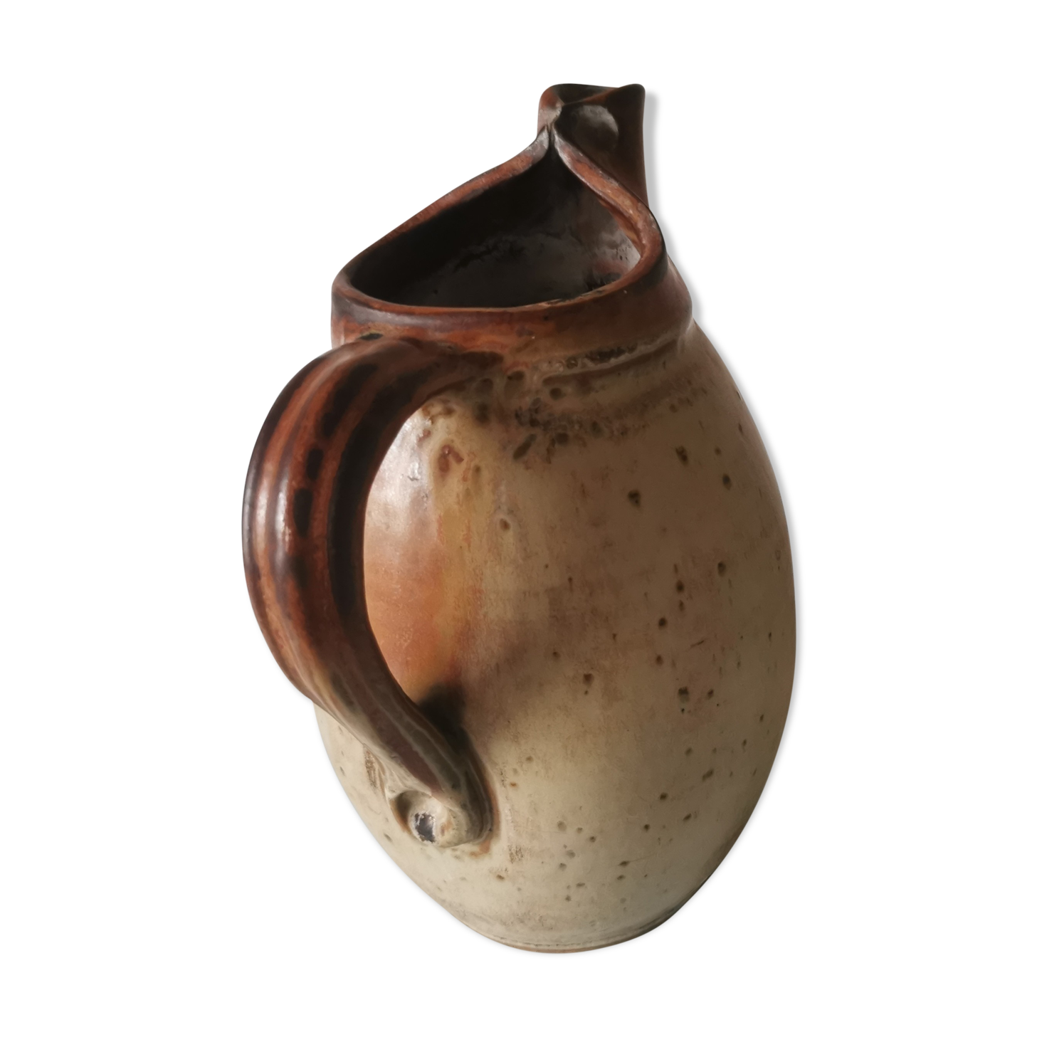Sandstone pitcher