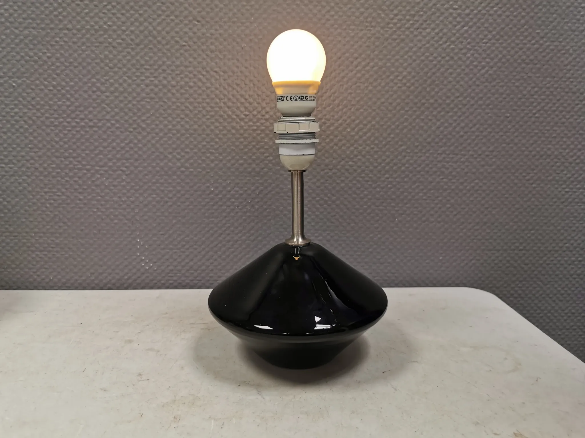 Lampe de table, modèle Astro, conçue en 1987 par Sidse Werner.