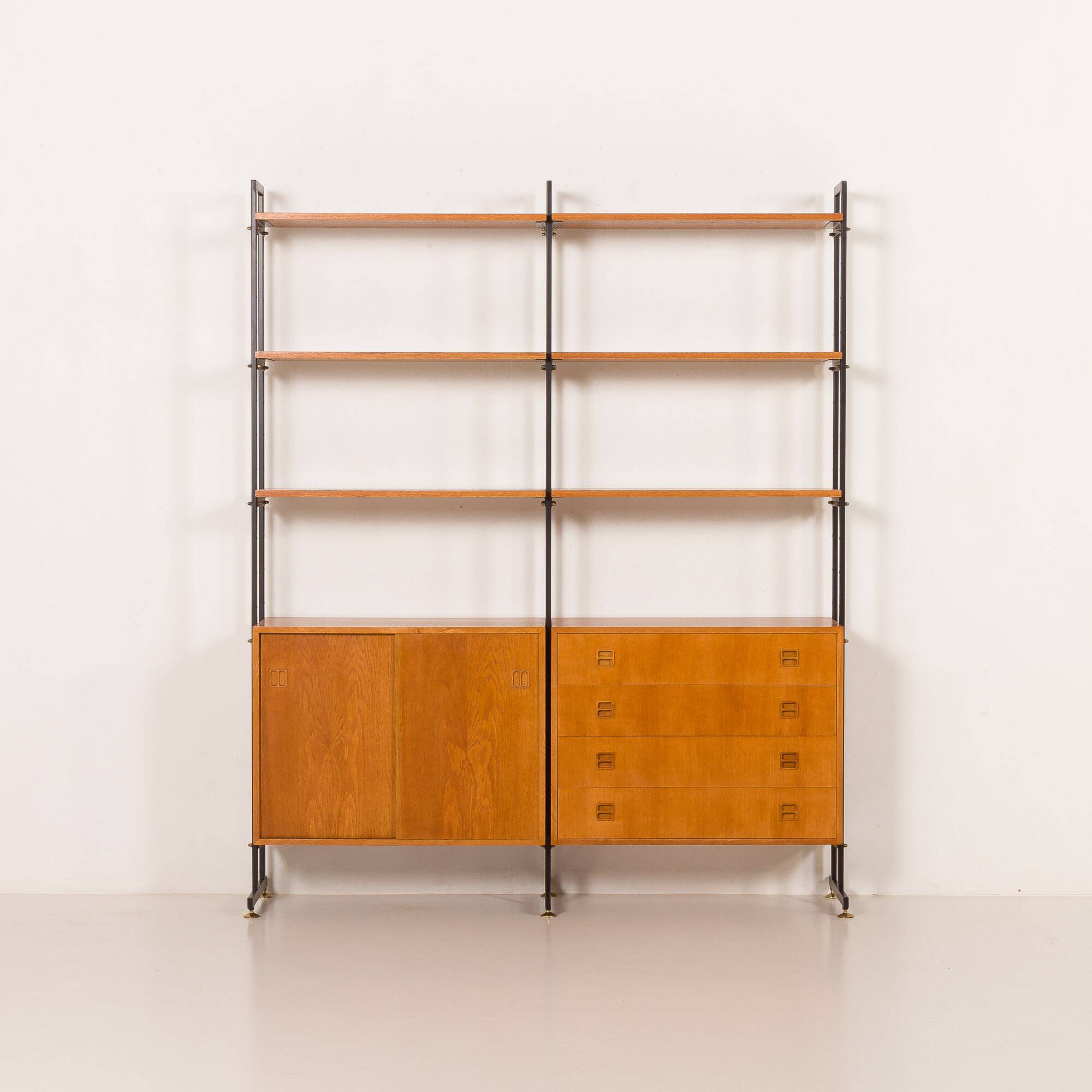 Wall unit, Scandinavian bookshelf in oak, 1970s.