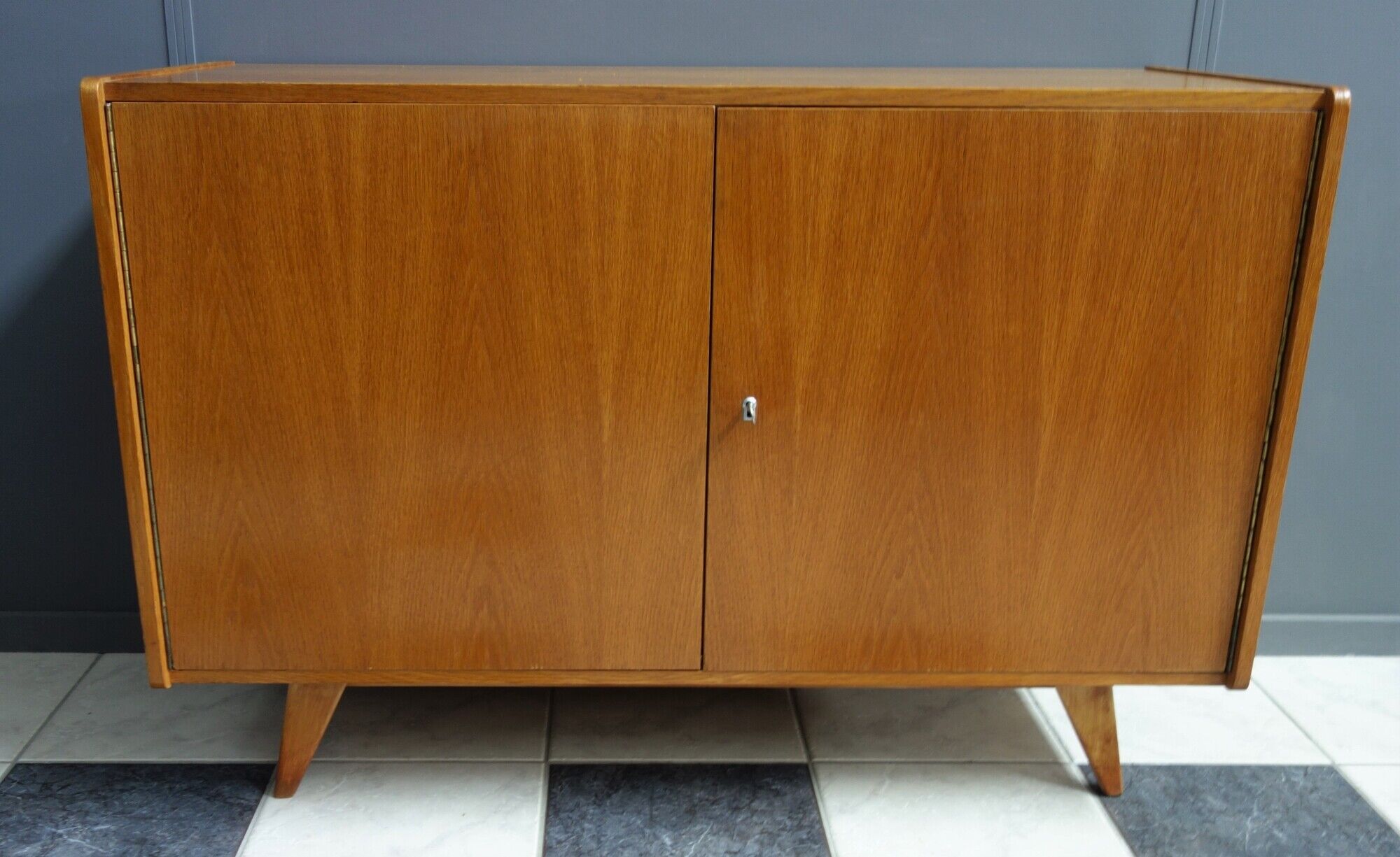 Jiroutek sideboard in wood model U450 2 doors 1960s