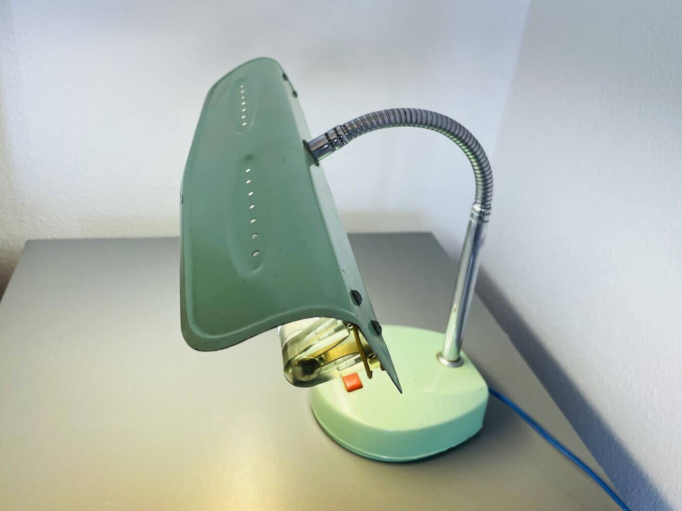 Fluorescent green office desk lamp