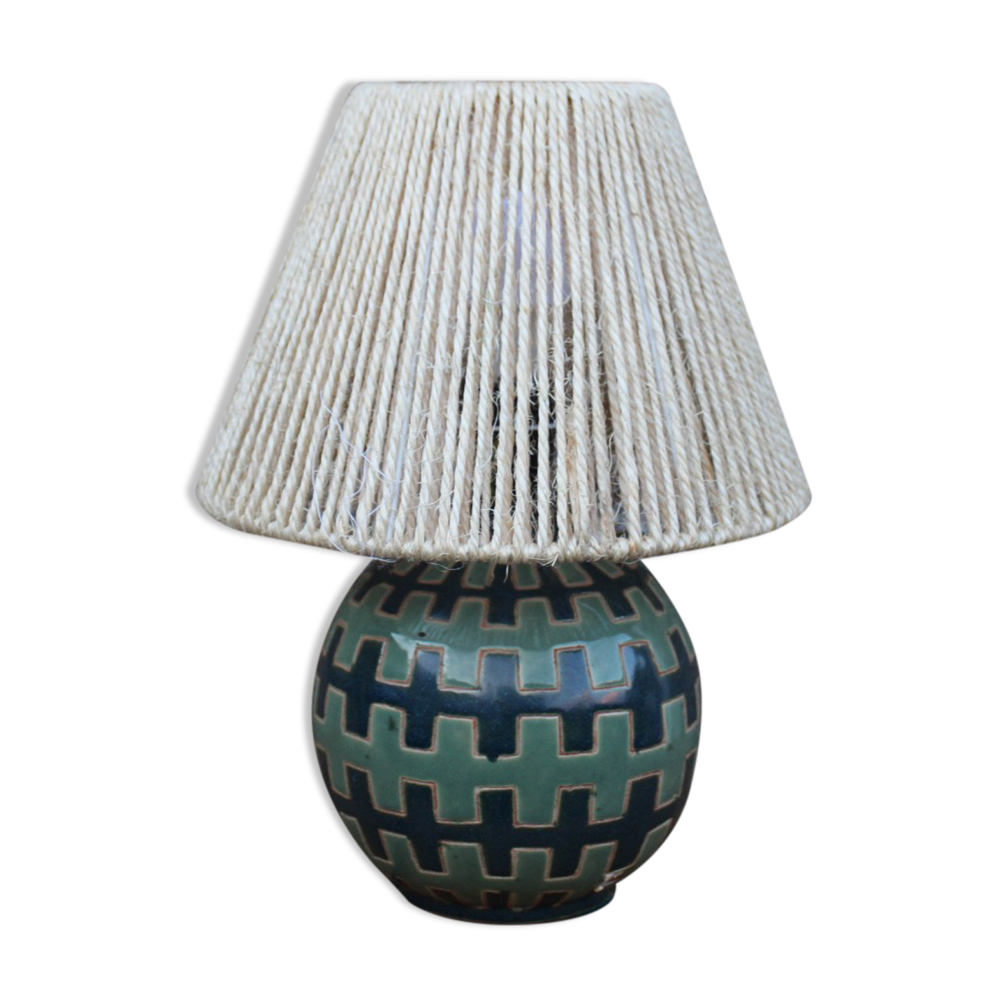 Ceramic lamp and rope shade