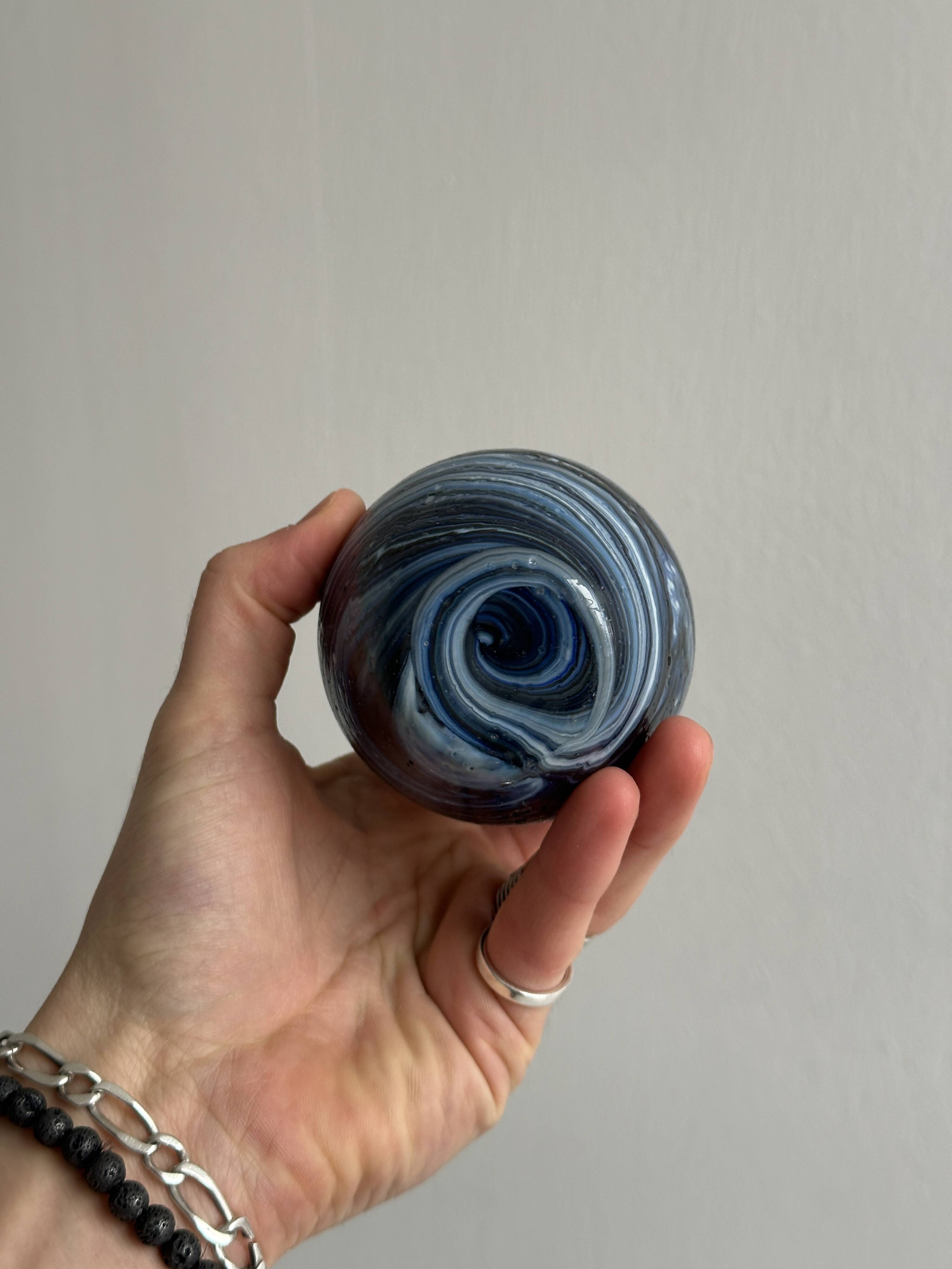 Marbled blue glass soliflore vase