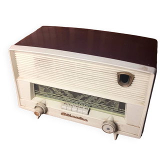 Old radio atlantic bakelite white & bordeaux red vintage #a533