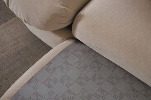 Canapé sculptural beige par Wiener Werkstätte, Autriche 1970