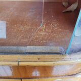 Buffet de cuisine galbe allemand double corps orme 1950s 6 tiroirs vitrine mag