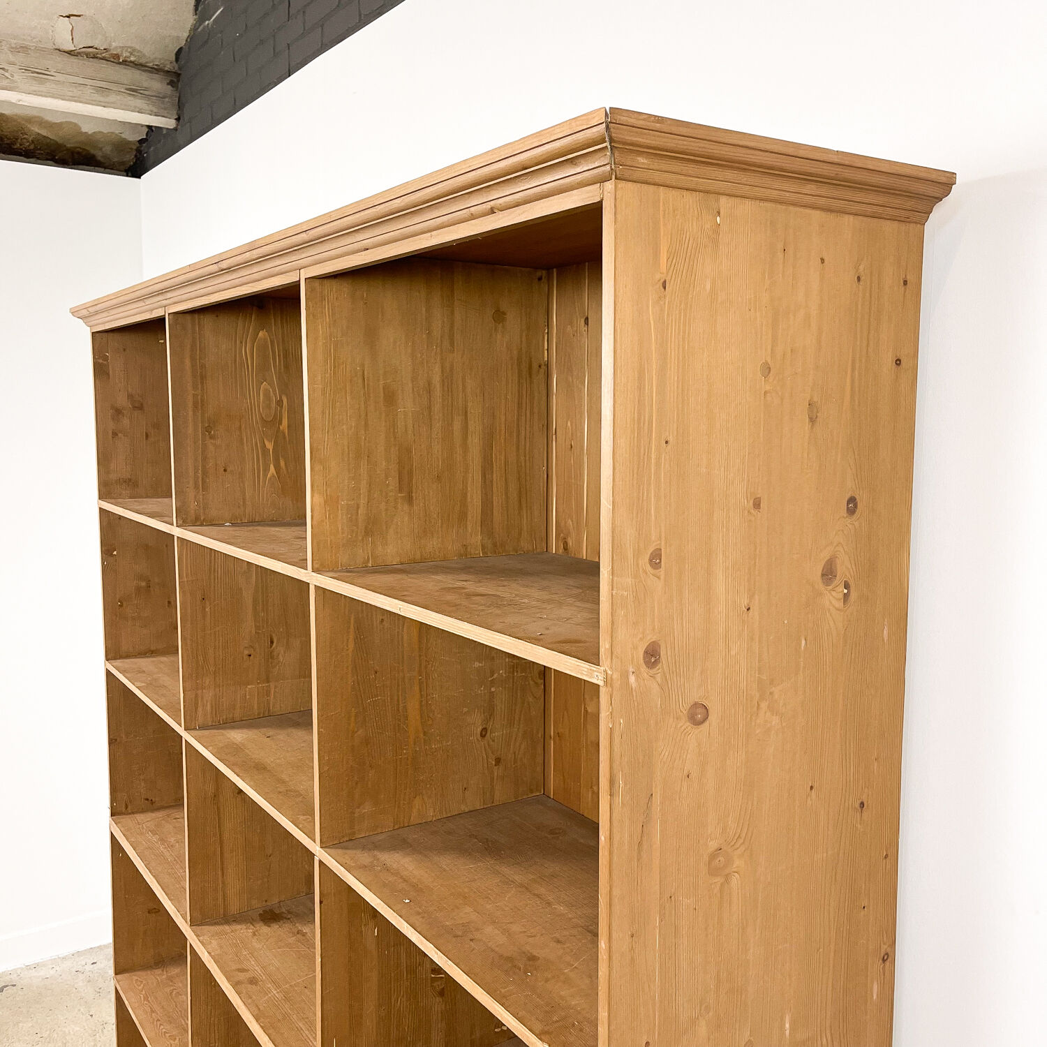 Pine wooden storage shop cabinet