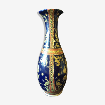 Vase ovoïde col évasé porcelaine aux émaux décor floral XXème H41cm