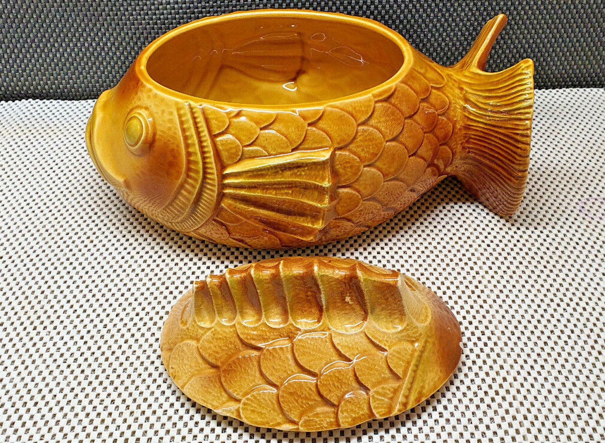 Old tureen yellow fish earthenware Sarreguemines France Slip