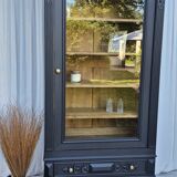 Glass-fronted dresser