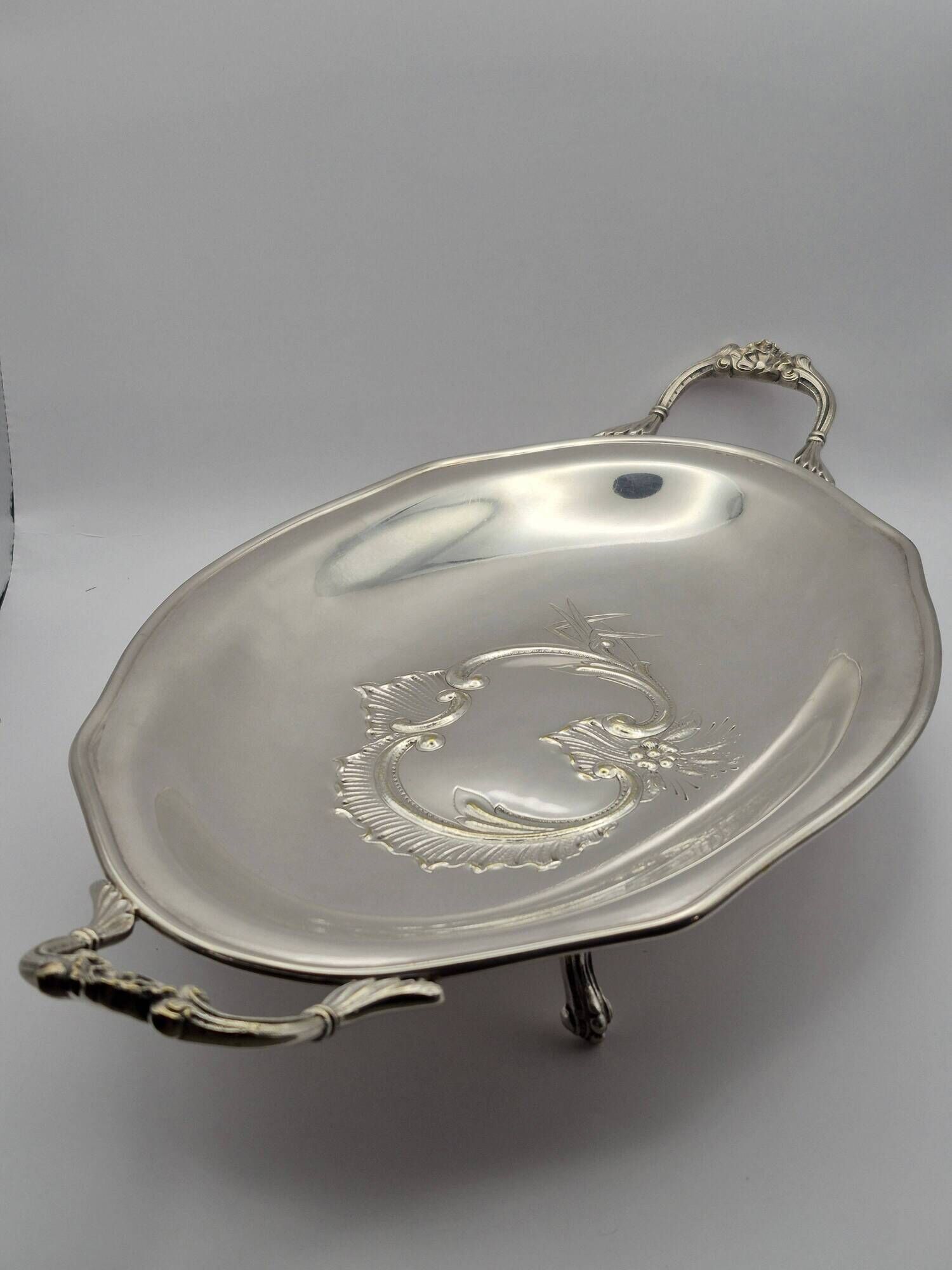 Large silver-plated metal basket Roux-Marquiand – Superb rococo decoration –