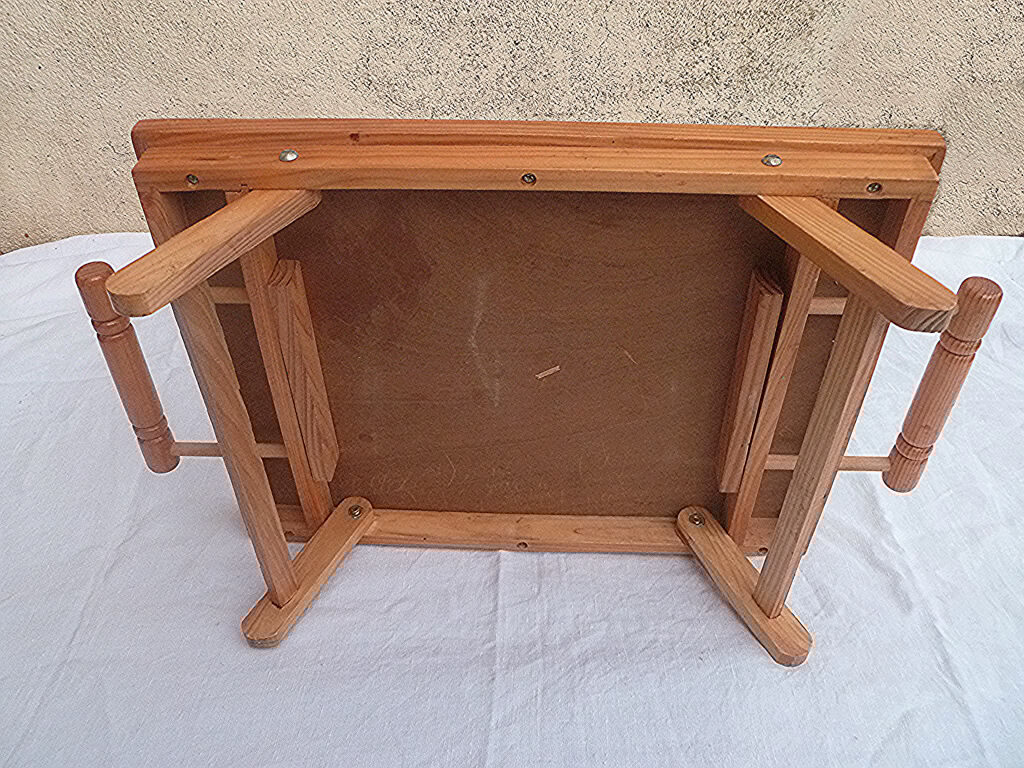 Plateau de service pliable en bois