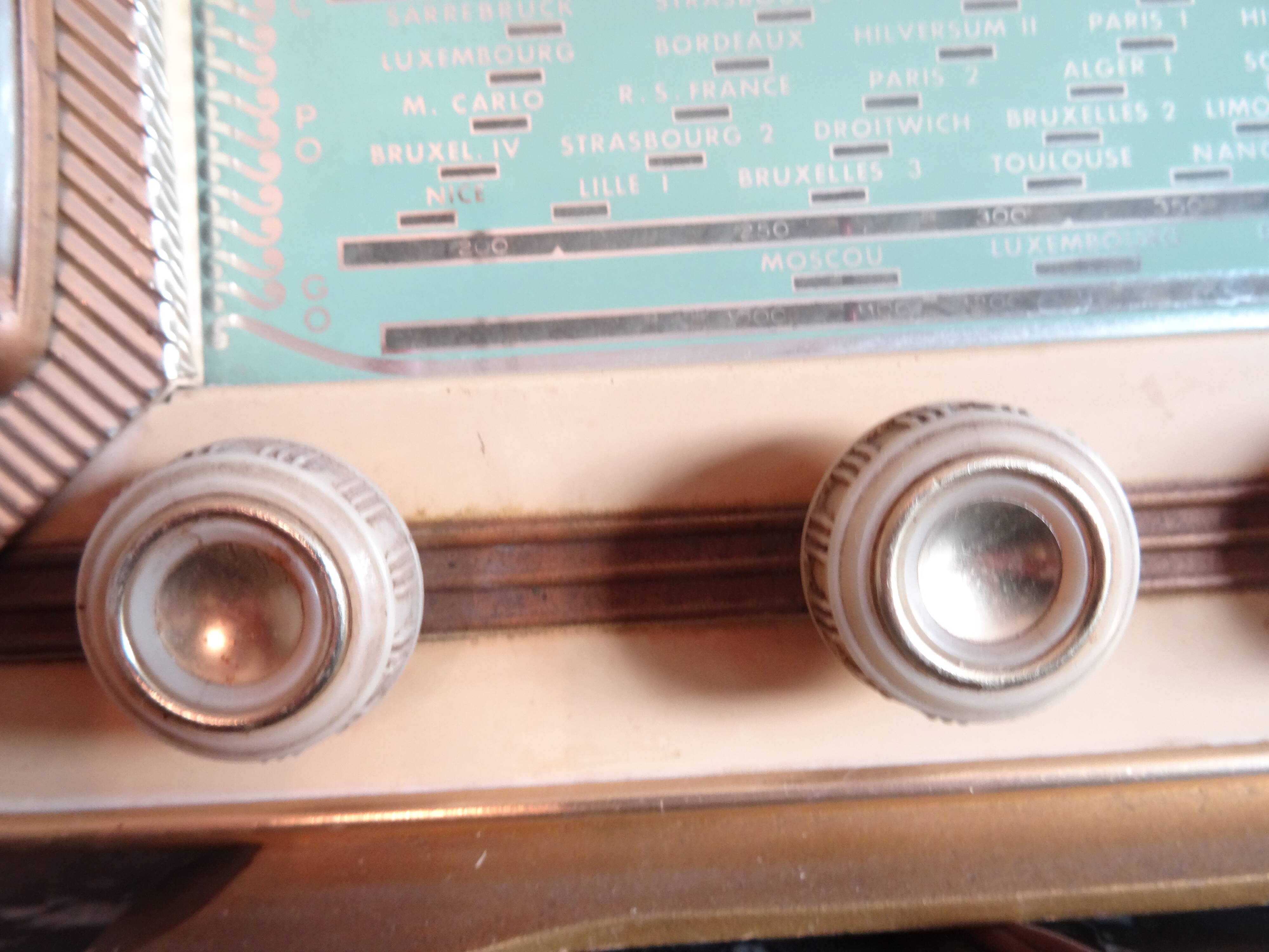 Vintage radio