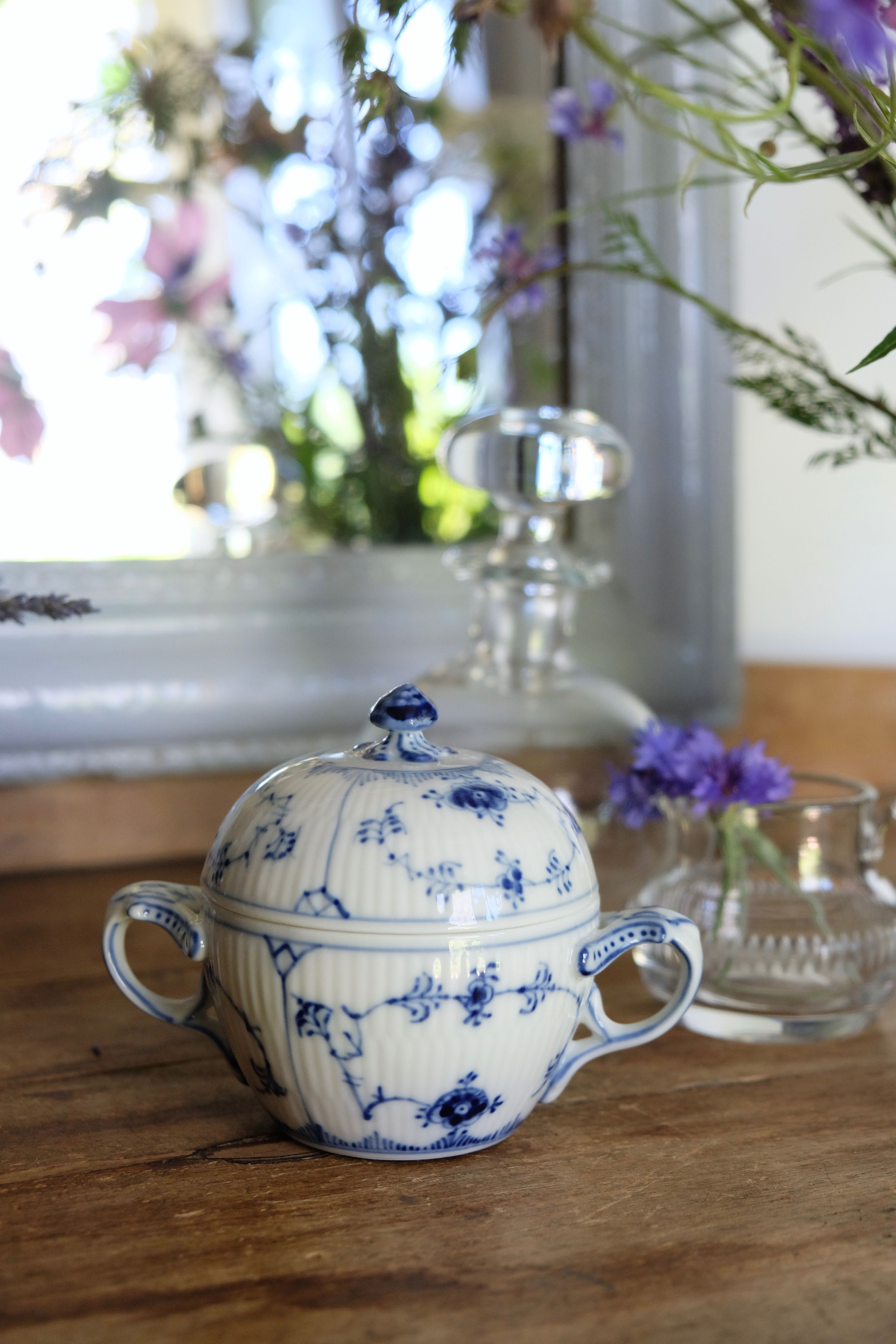 Royal Copenhagen Sugar Bowl #1/428 Blue Fluted Plain design Arnold Krog