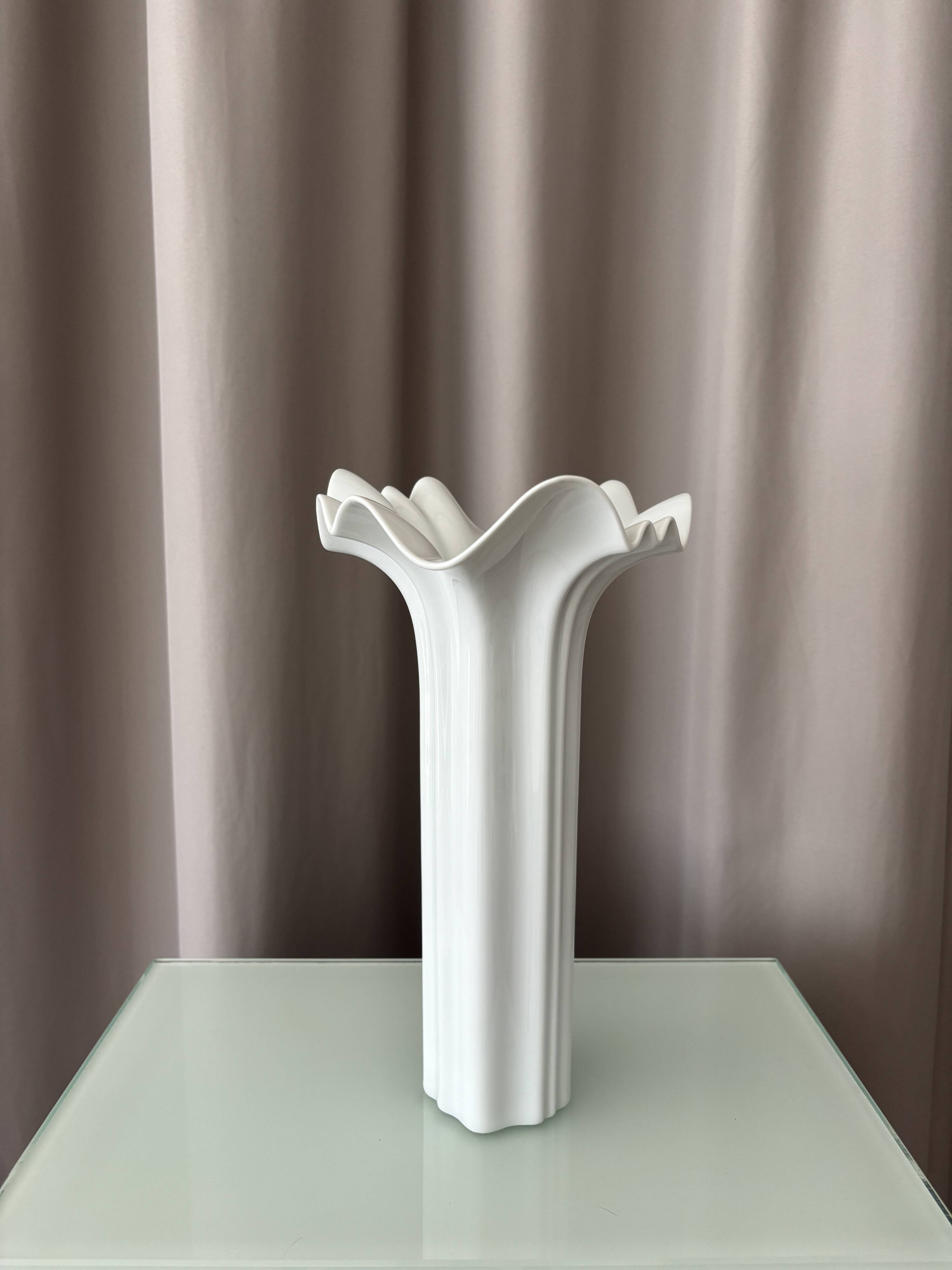 Vintage Hutschenreuther White Porcelain Sculptural Vase, Germany, 1970s