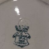 5 assiettes plates en Terre de Fer, faïence de Longwy modèle "Suzanne"