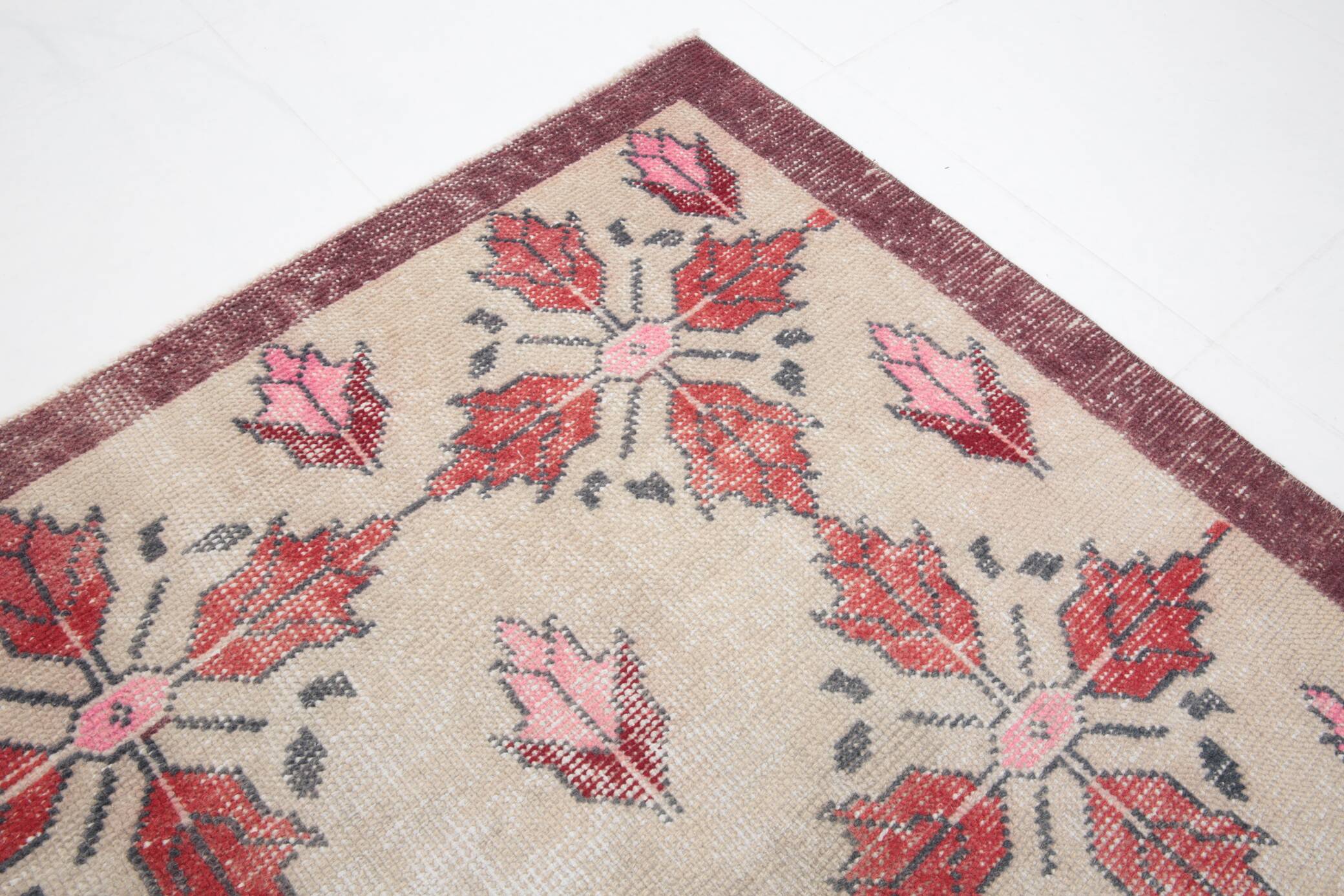 4x8 Star Pattern Burgundy Turkish Vintage Rug, 140x237Cm