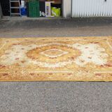 Neo classical carpet