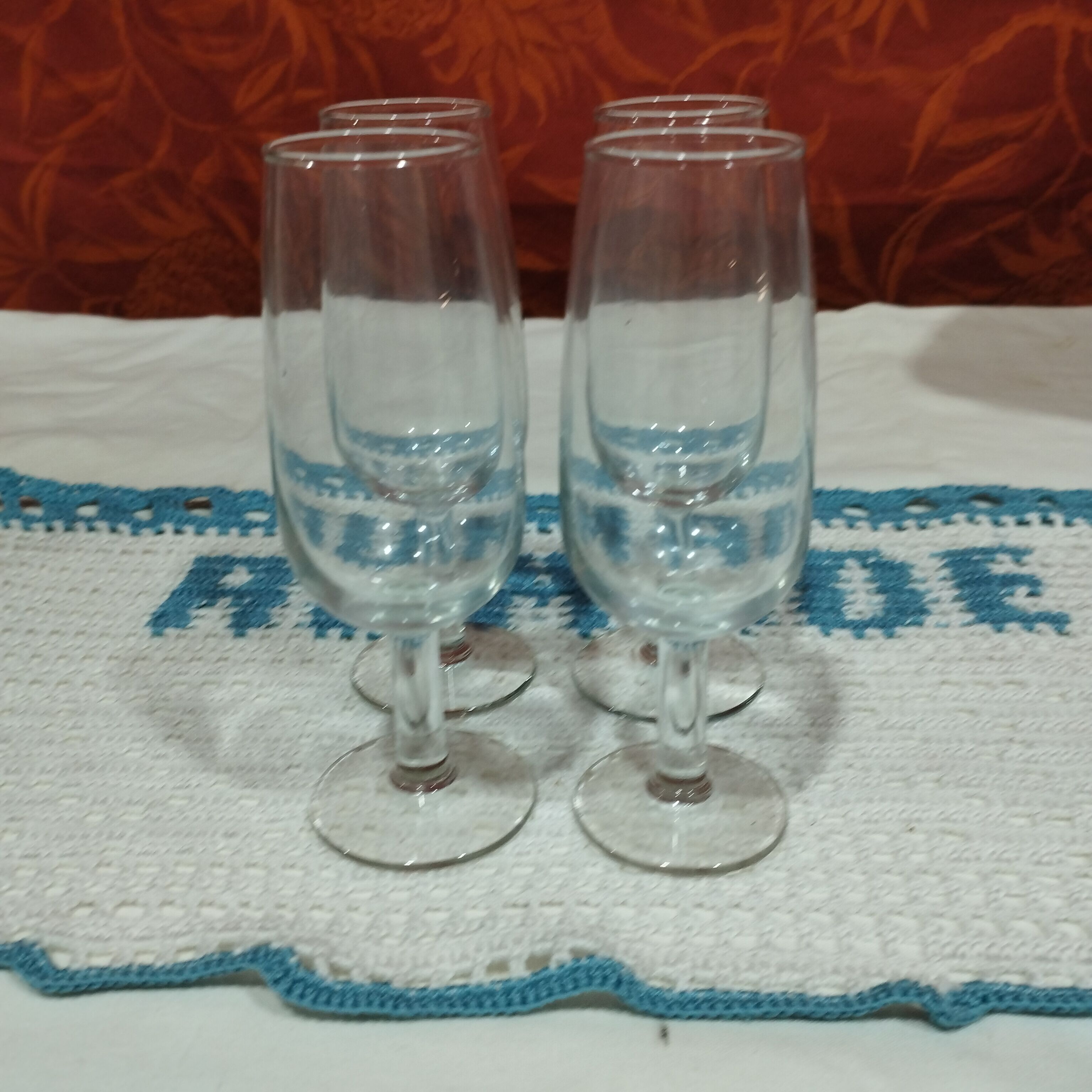 4 old white wine tasting glasses