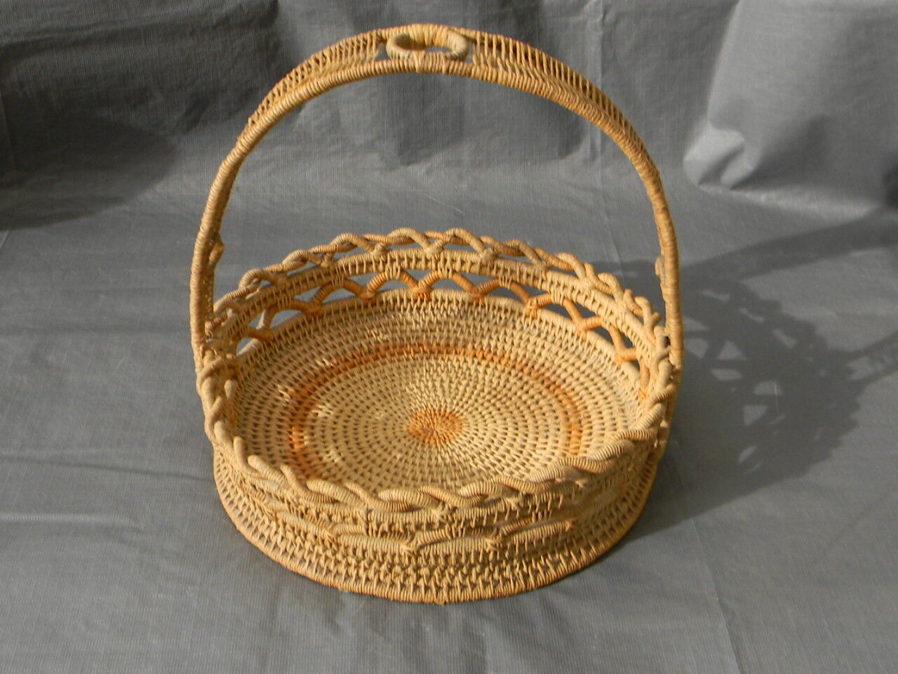Round basket old braided.