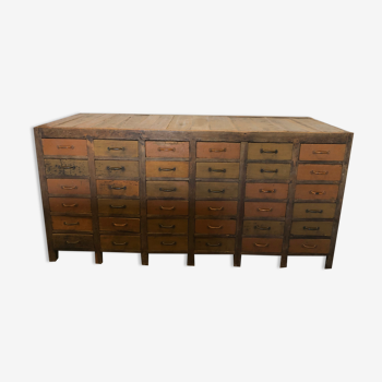 Trade furniture with 36 drawers