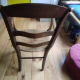 Old country armchair with its original mulch