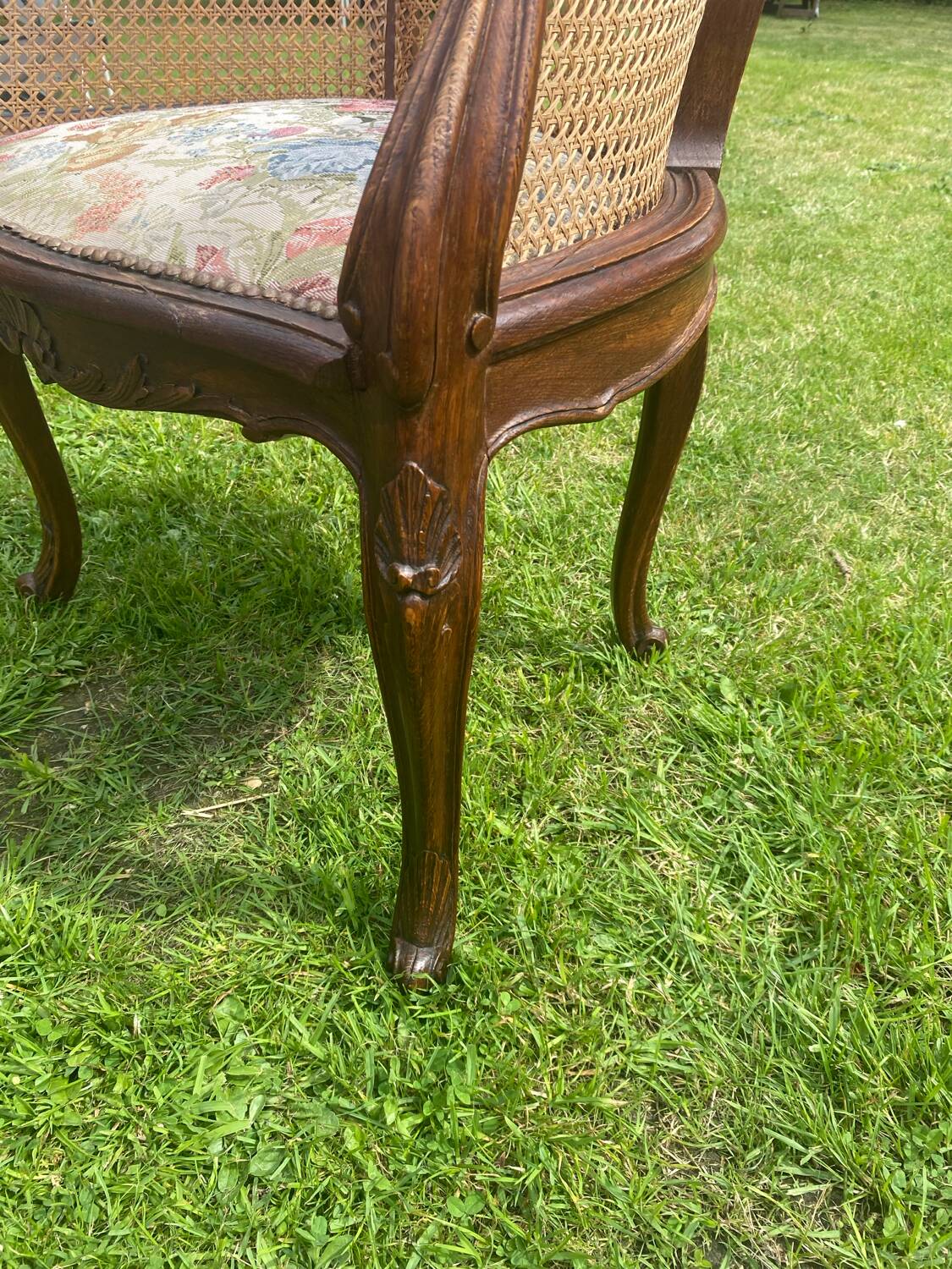 Fauteuil en cannage style Louis 15