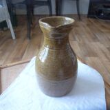 Sandstone pitcher - pottery from the wood of Laud