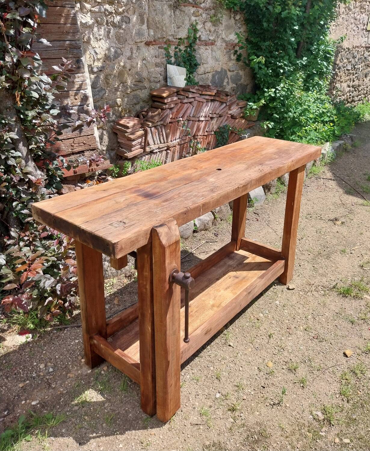 Wooden carpenter's workbench