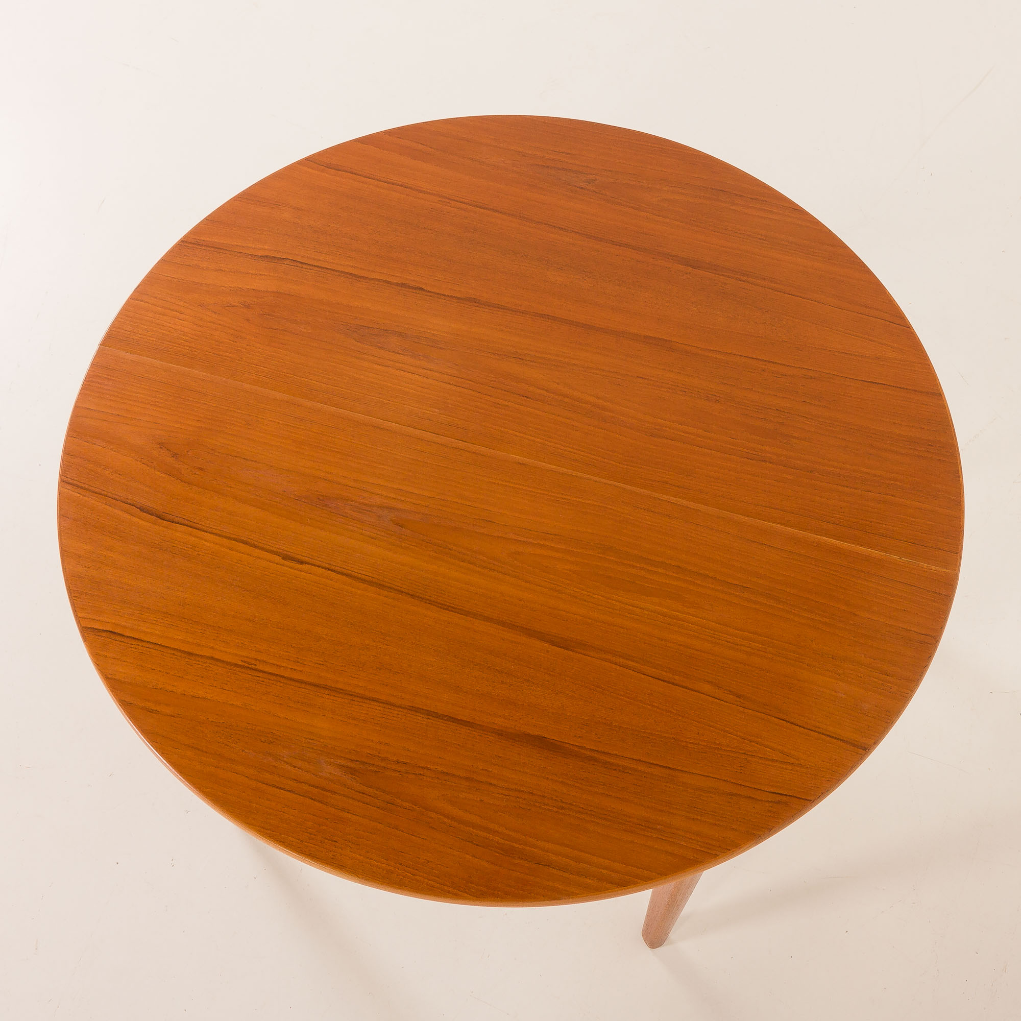 Henning Kjaernulf attributed extra large teak table with 4 inner leaves for Soro, Denmark 1960s