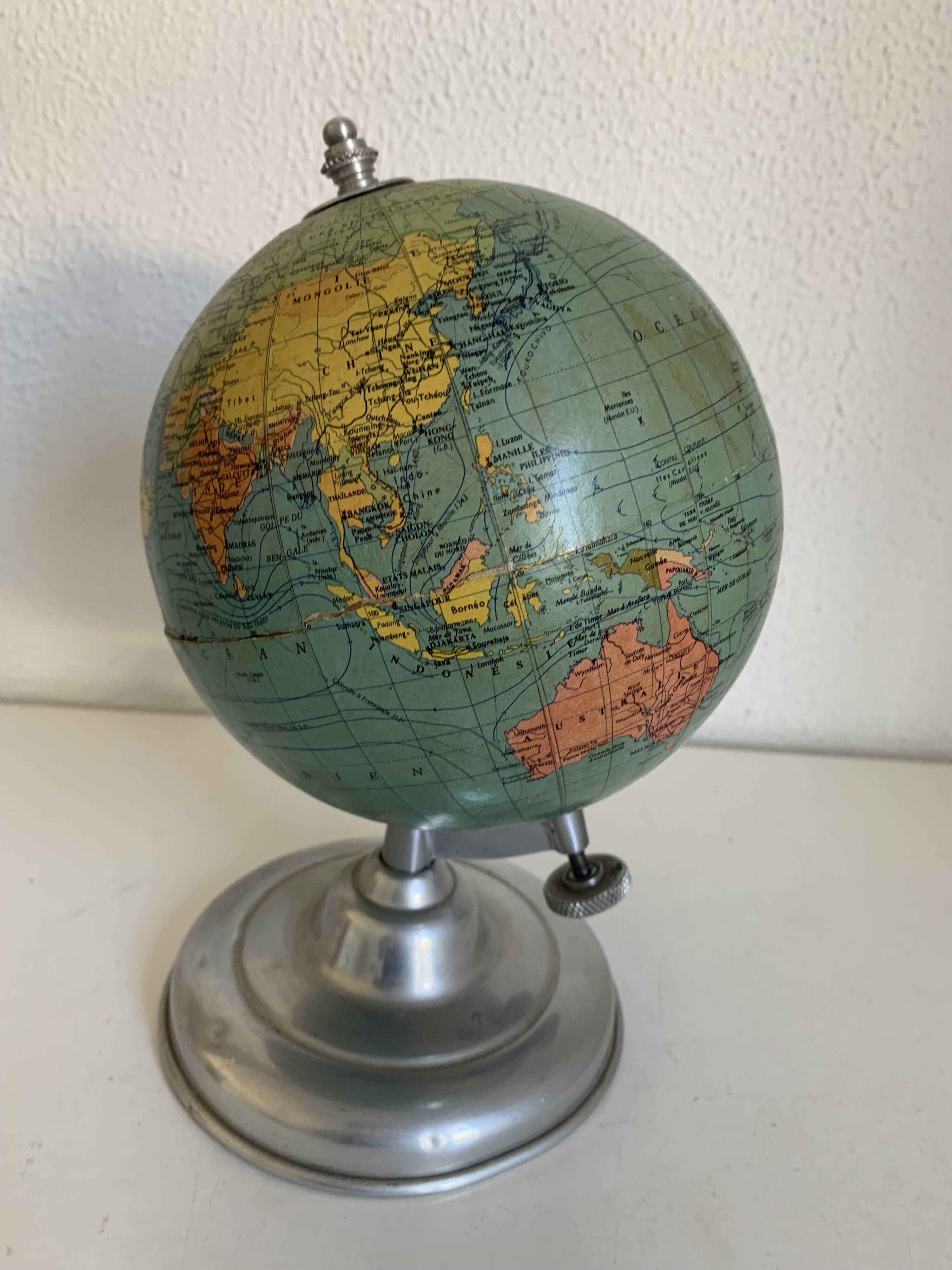 Vintage 1962 Taride World Map Globe - 25 cm