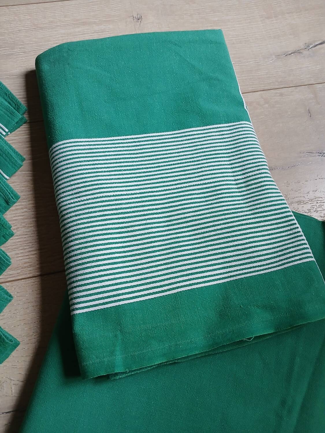 2 nappes + 11 serviettes vintages