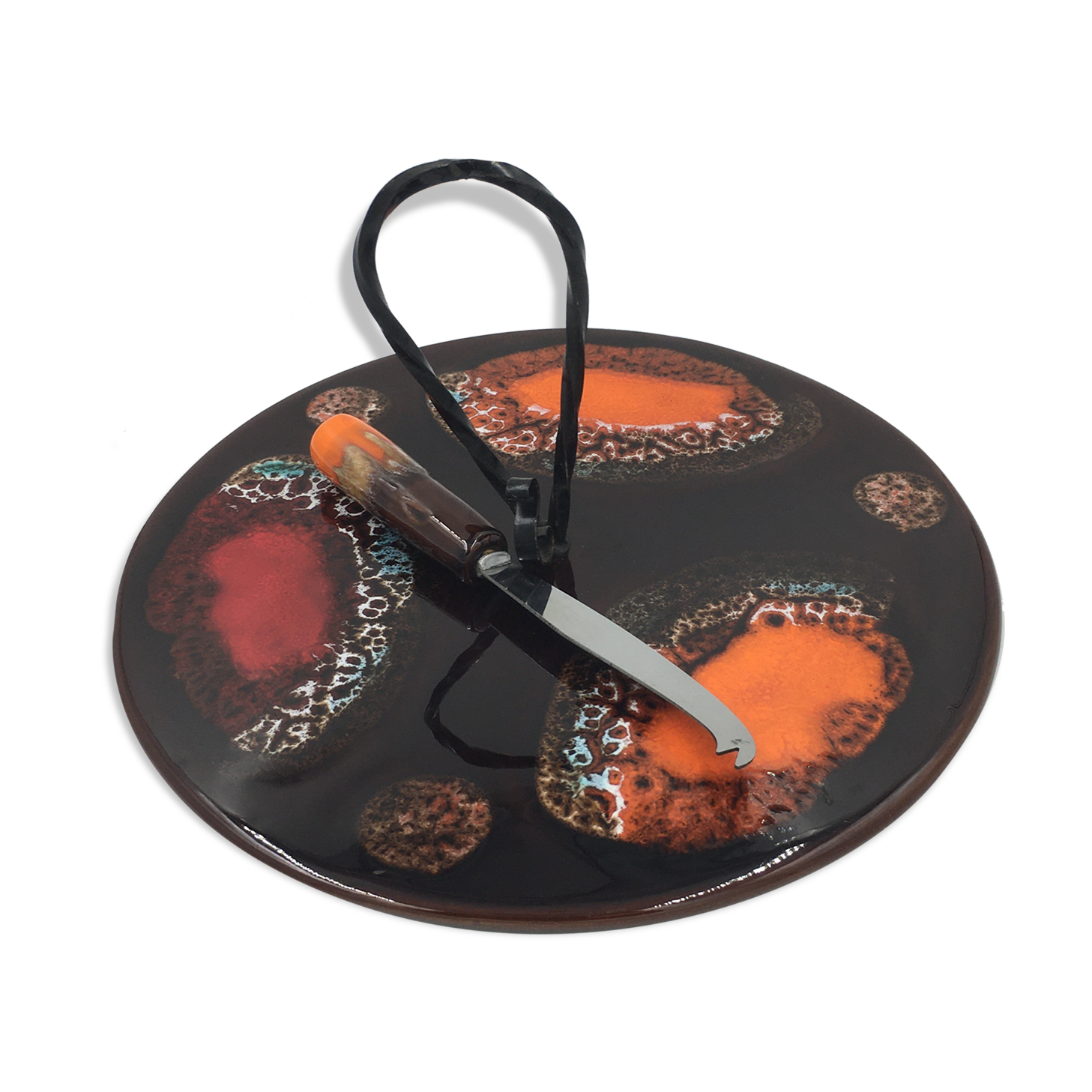 cheese platter with its Vallauris knife