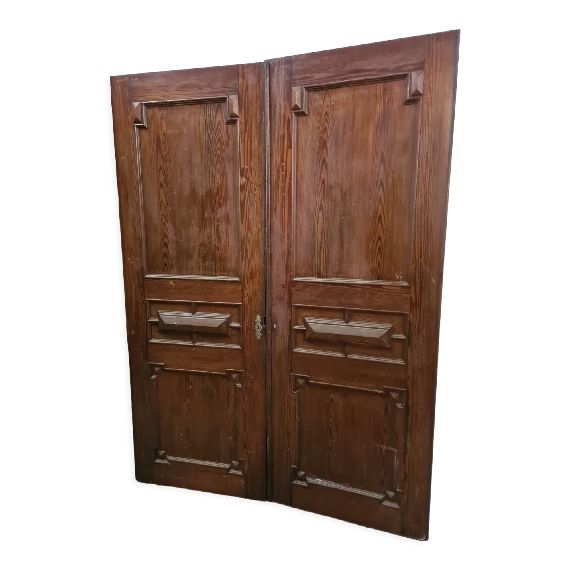 Pitchpin closet doors