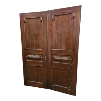 Pitchpin closet doors
