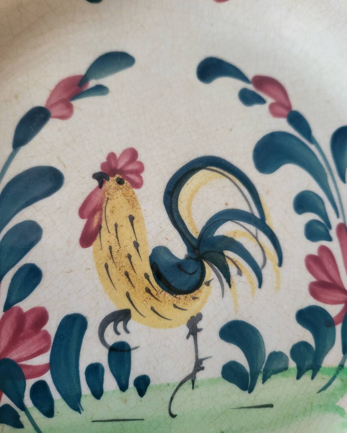 Old Creil and Montereau Earthenware Plate "Labrador" Rooster Decor