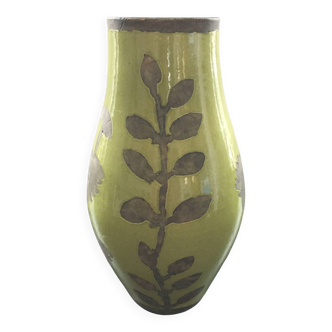 Large green vase with floral decoration