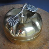 Box apple silver leaves