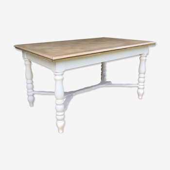 White and wood dining table