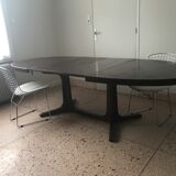 Oval table