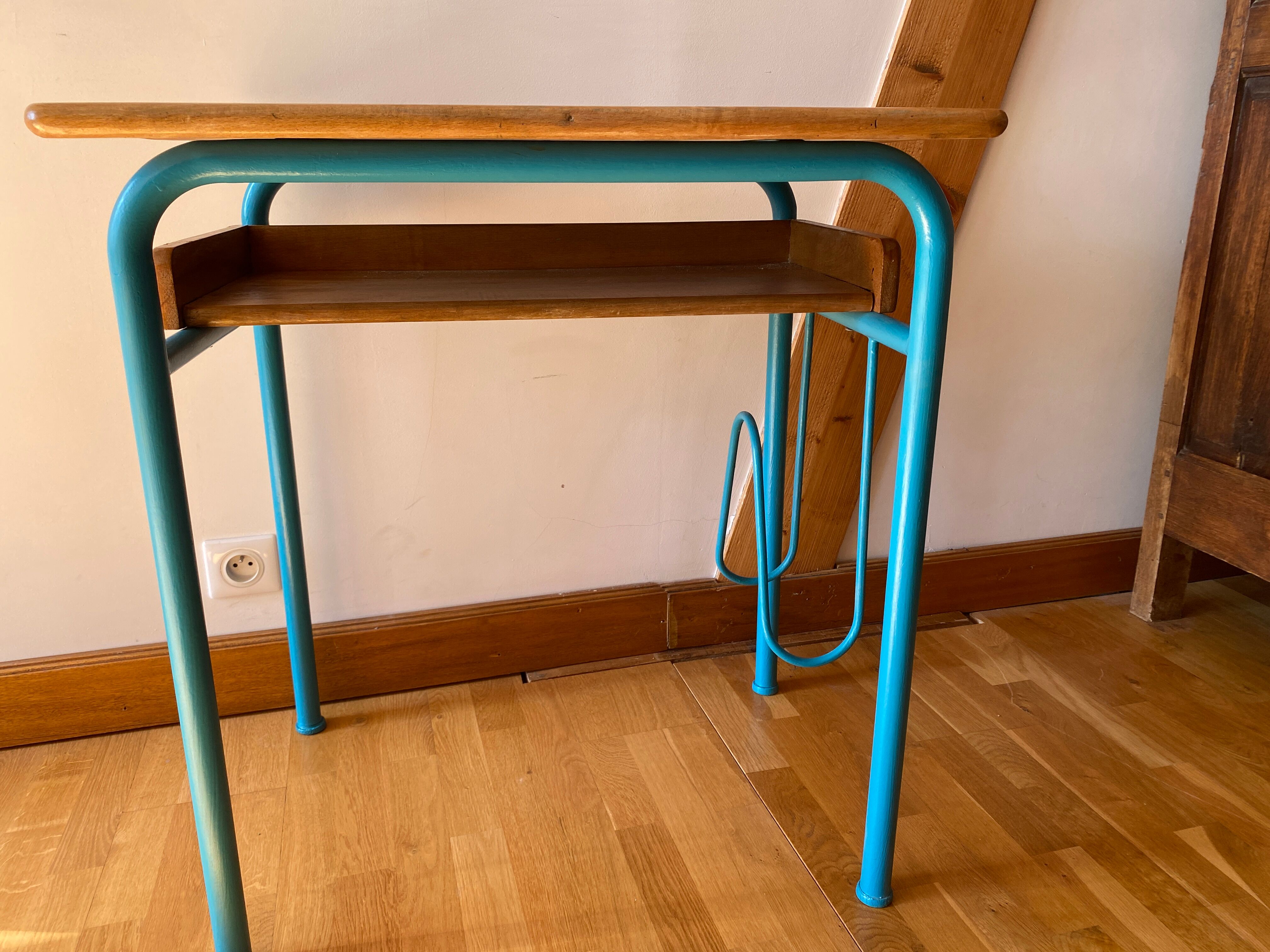 Delagrave School Office