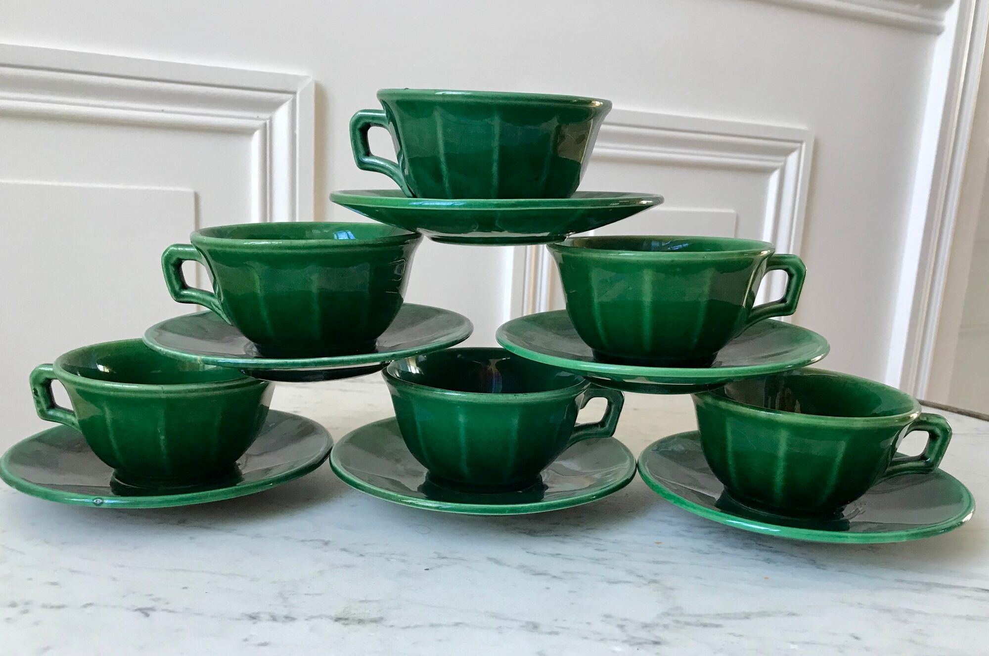 set of 6 cups and sub-cups in green slurry Lunéville 60s