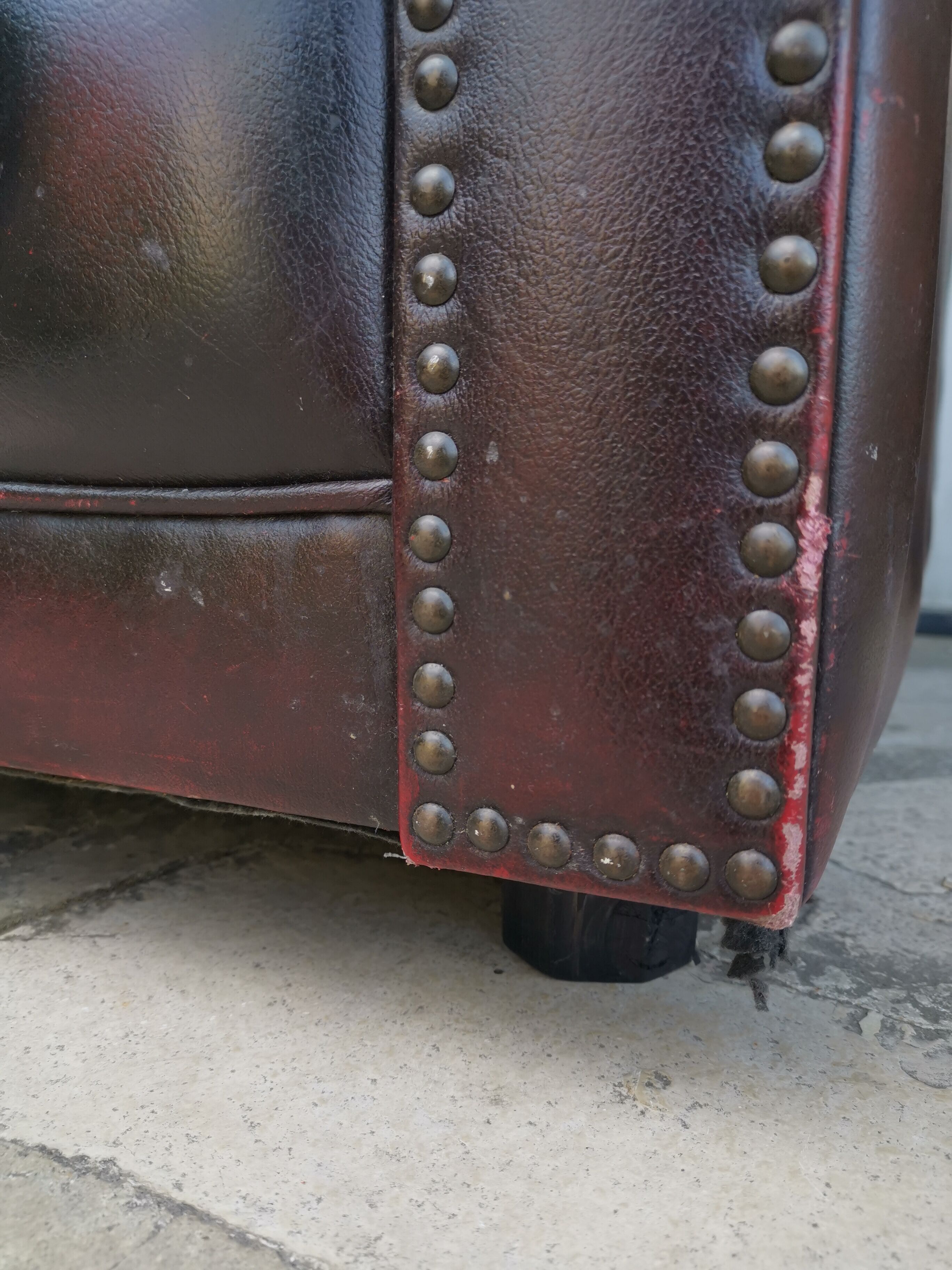 Leather chesterfield