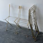4 chaises pliantes « les invisibles » pour Marais international 1970