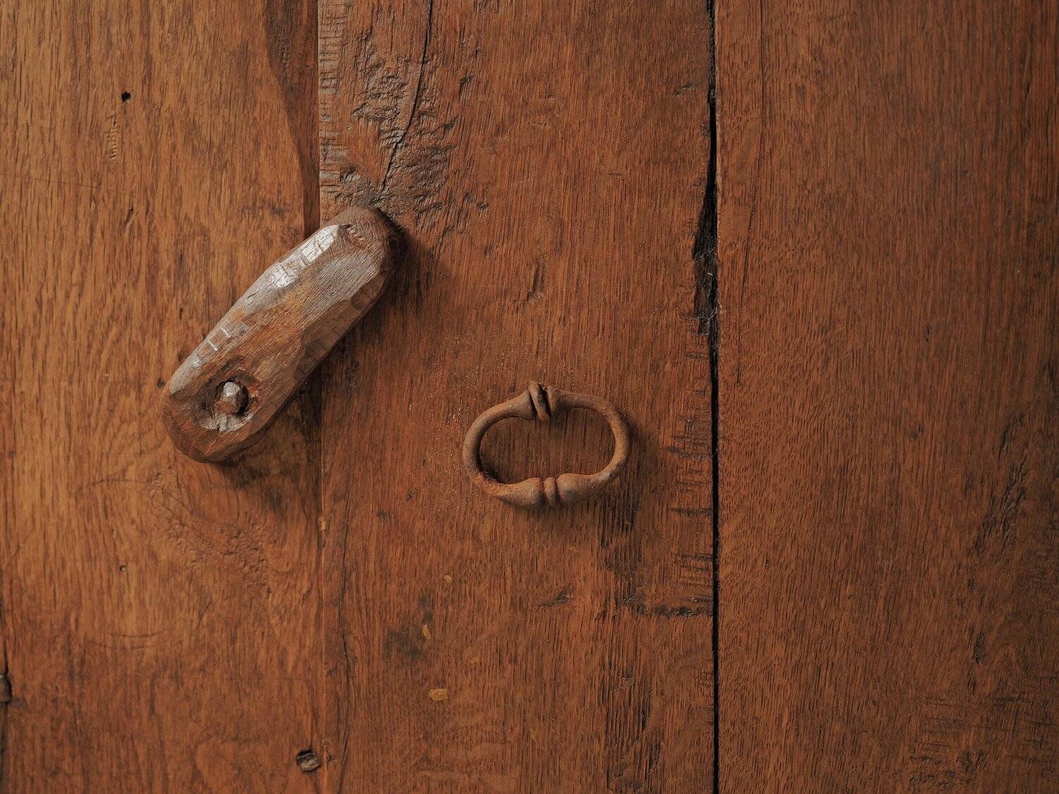 Oak furniture, folk art, Cévennes, 19th century
