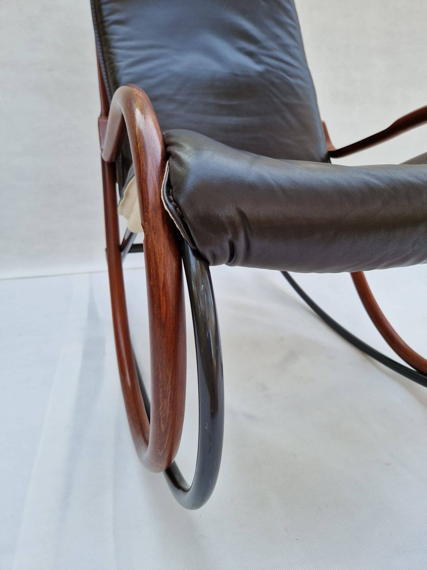 Vintage Nonna Rocking Chair by Paul Tuttle for Strässle